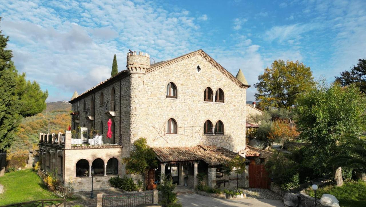 Hotel Lo Smeraldo Roccavivara Luaran gambar